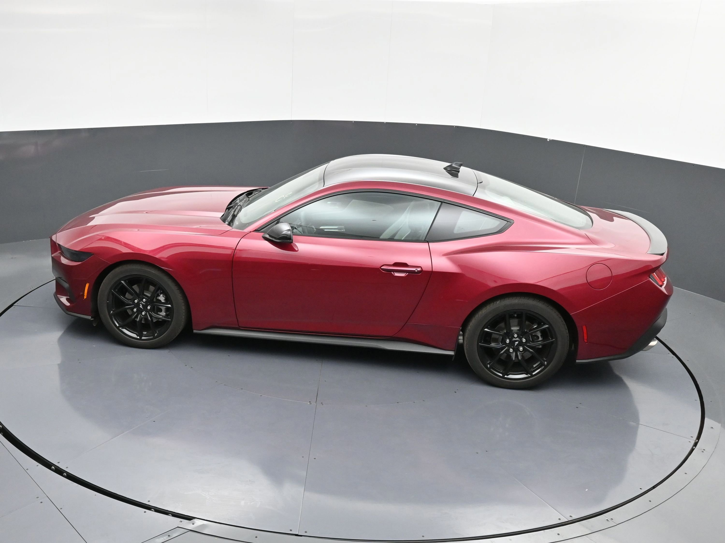 Certified 2025 Ford Mustang Premium image 7