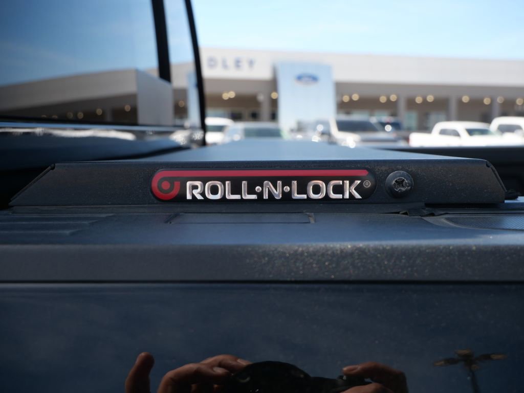 Used 2023 GMC Sierra 2500 Denali w/ Denali Black Diamond Edition image 11