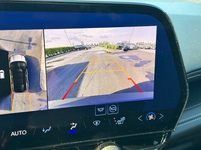 Used 2024 Chevrolet Blazer EV LT AWD/4WD image 23