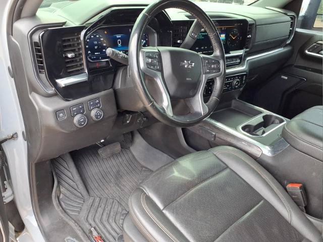 Used 2024 Chevrolet Silverado 2500 LTZ w/ LTZ Plus Package AWD/4WD image 5