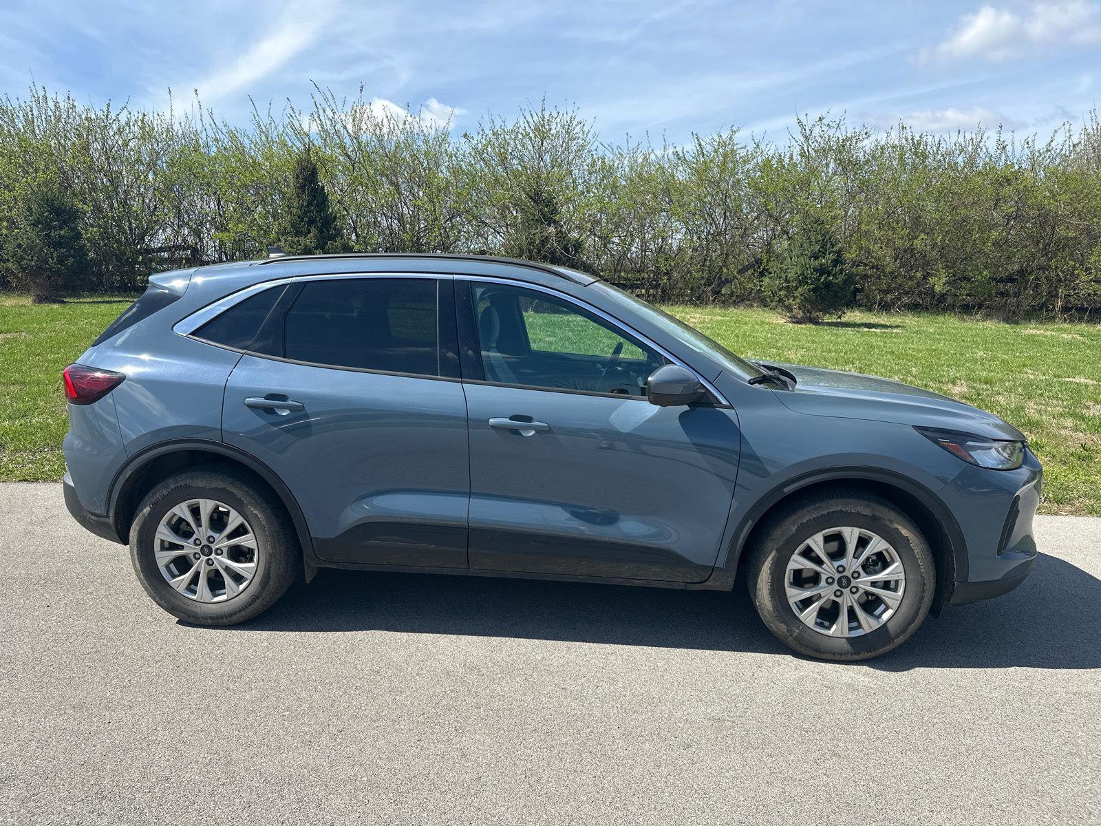 Certified 2023 Ford Escape Active w/ Tech Pack #2 image 2