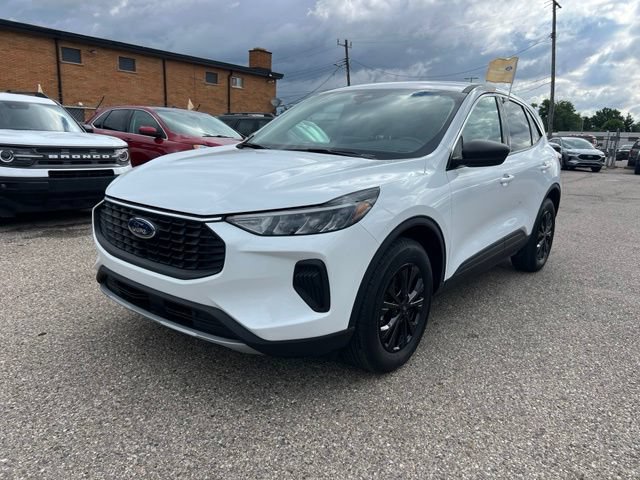 Certified 2023 Ford Escape Active AWD/4WD image 29