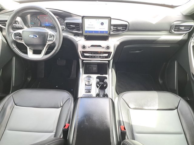 Certified 2023 Ford Explorer XLT w/ Equipment Group 202A image 17