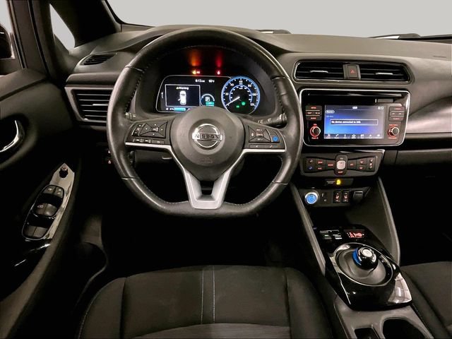 Used 2019 Nissan Leaf SV w/ SV Technology Package FWD image 5