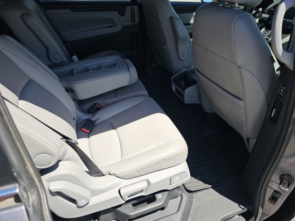Used 2023 Honda Odyssey EX-L image 27