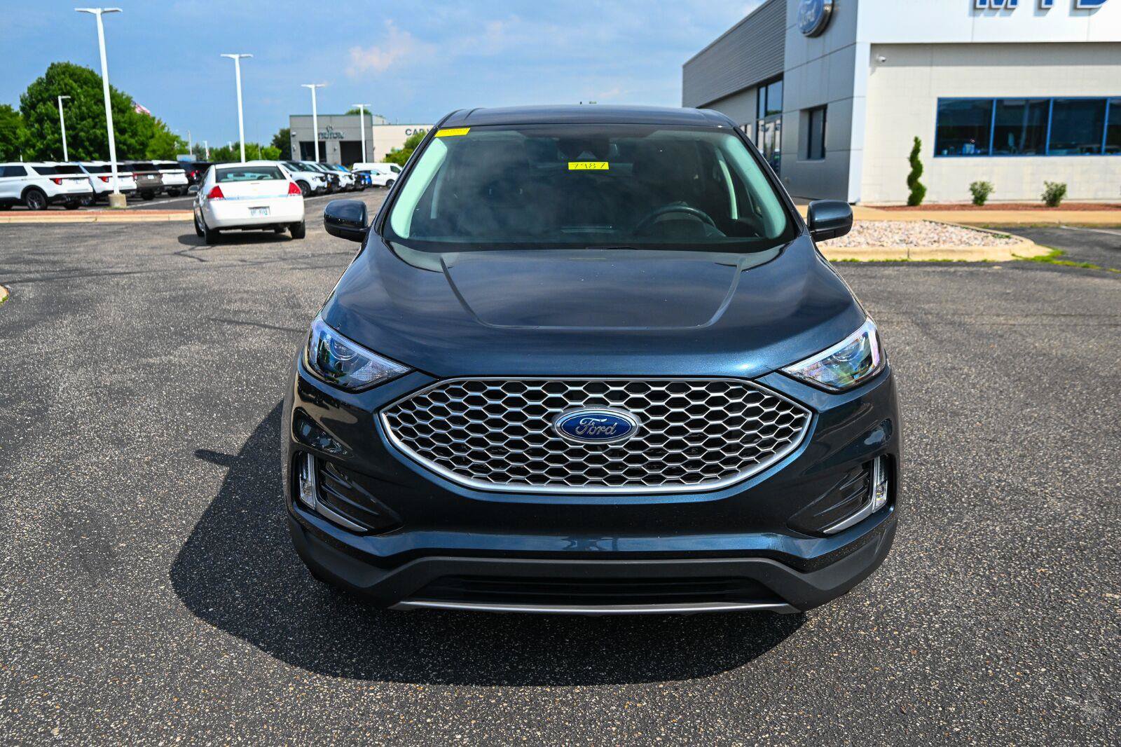 Certified 2024 Ford Edge SEL w/ Convenience Package AWD/4WD image 10