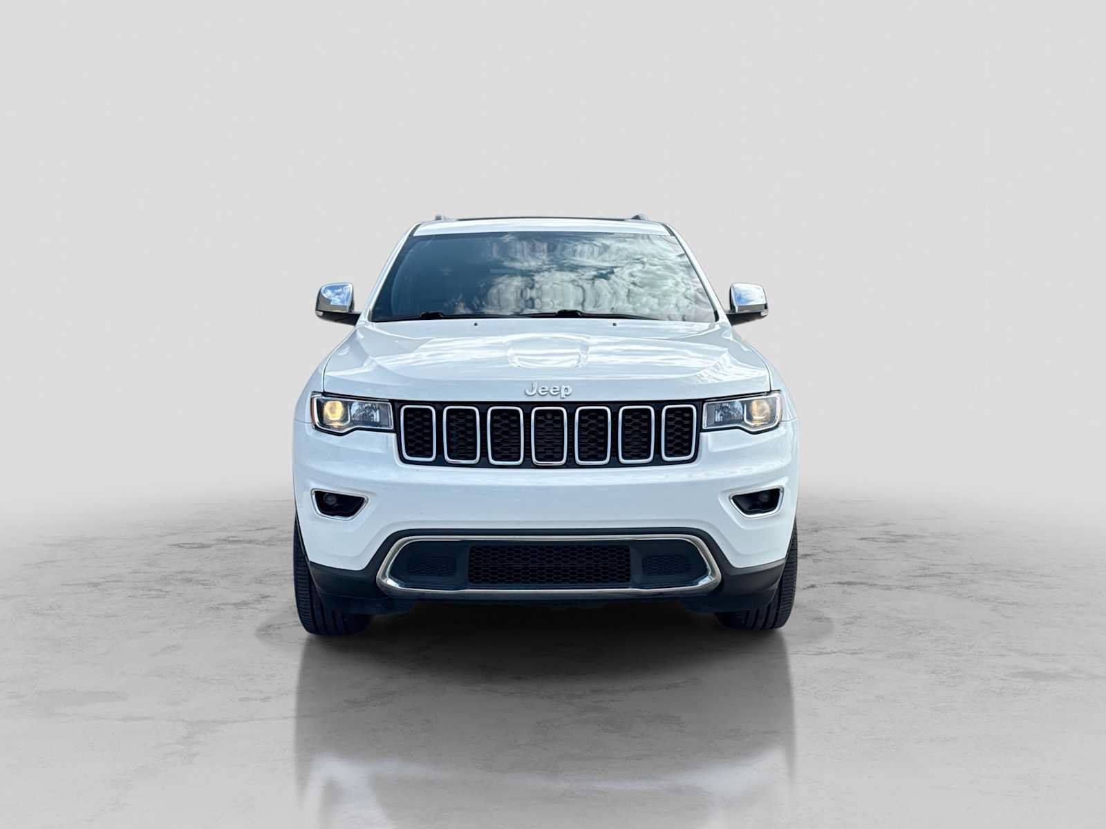 Used 2020 Jeep Grand Cherokee Limited AWD/4WD image 9