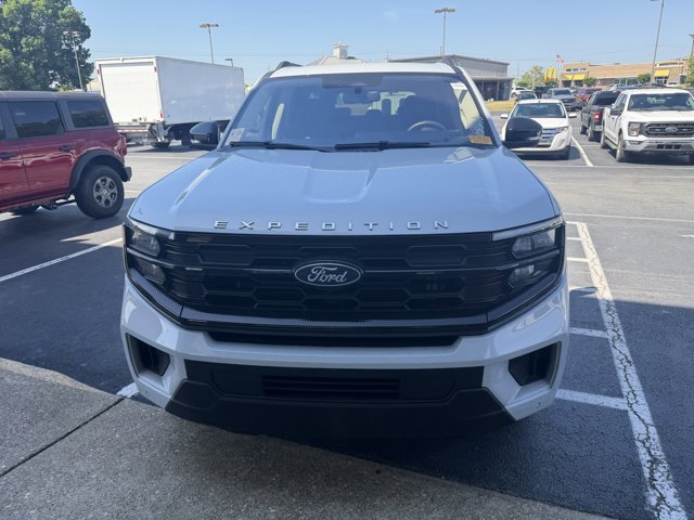 Certified 2025 Ford Expedition Max Active RWD image 2