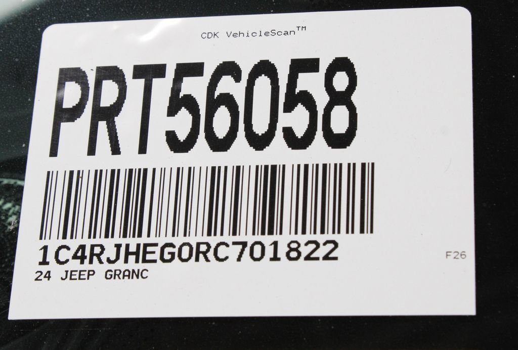 Used 2024 Jeep Grand Cherokee Summit AWD/4WD image 39