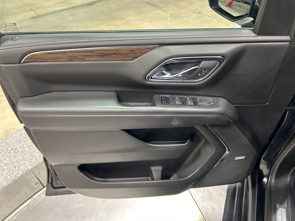 Used 2023 Chevrolet Tahoe Premier image 15