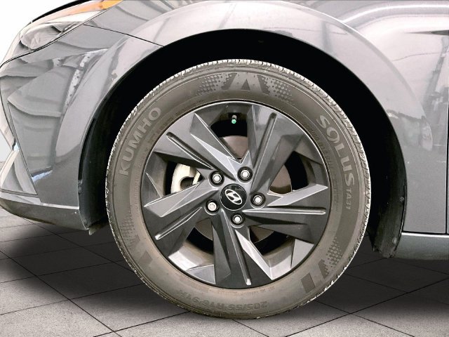 Used 2023 Hyundai Elantra SEL FWD image 8