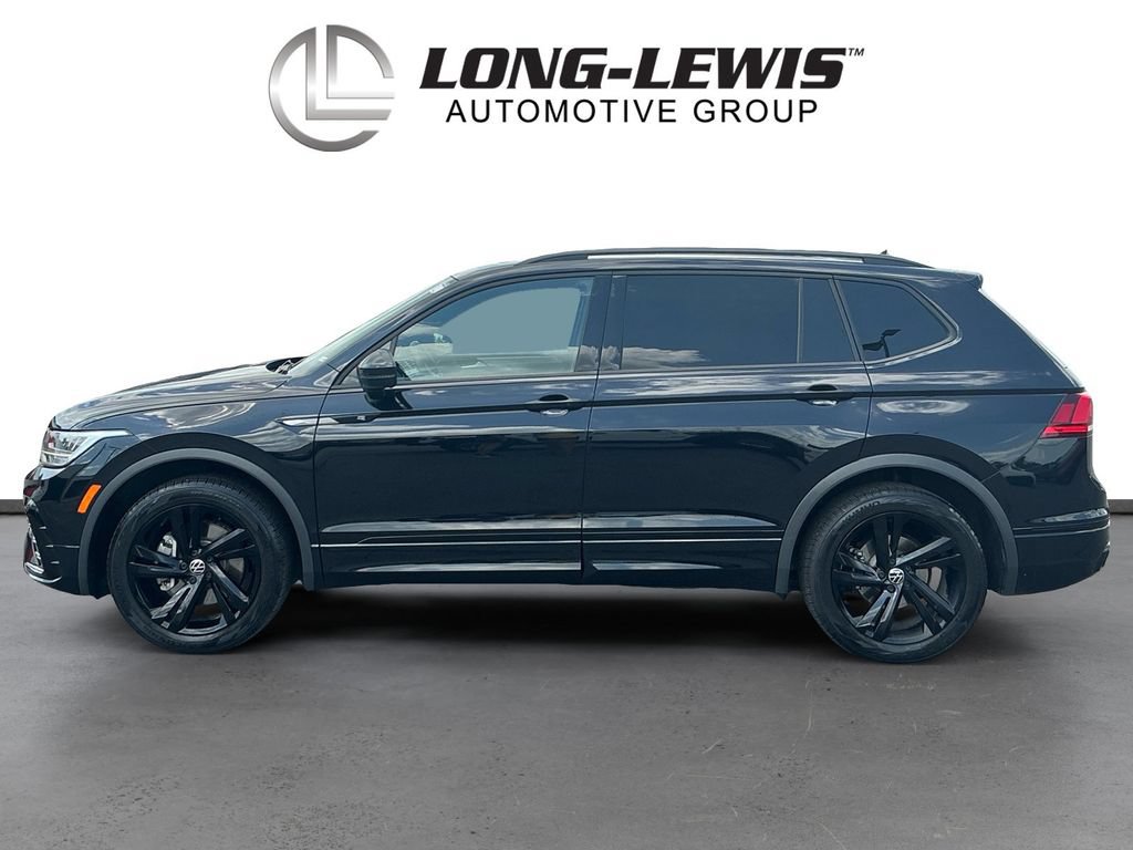 Used 2023 Volkswagen Tiguan SE R-Line FWD image 2