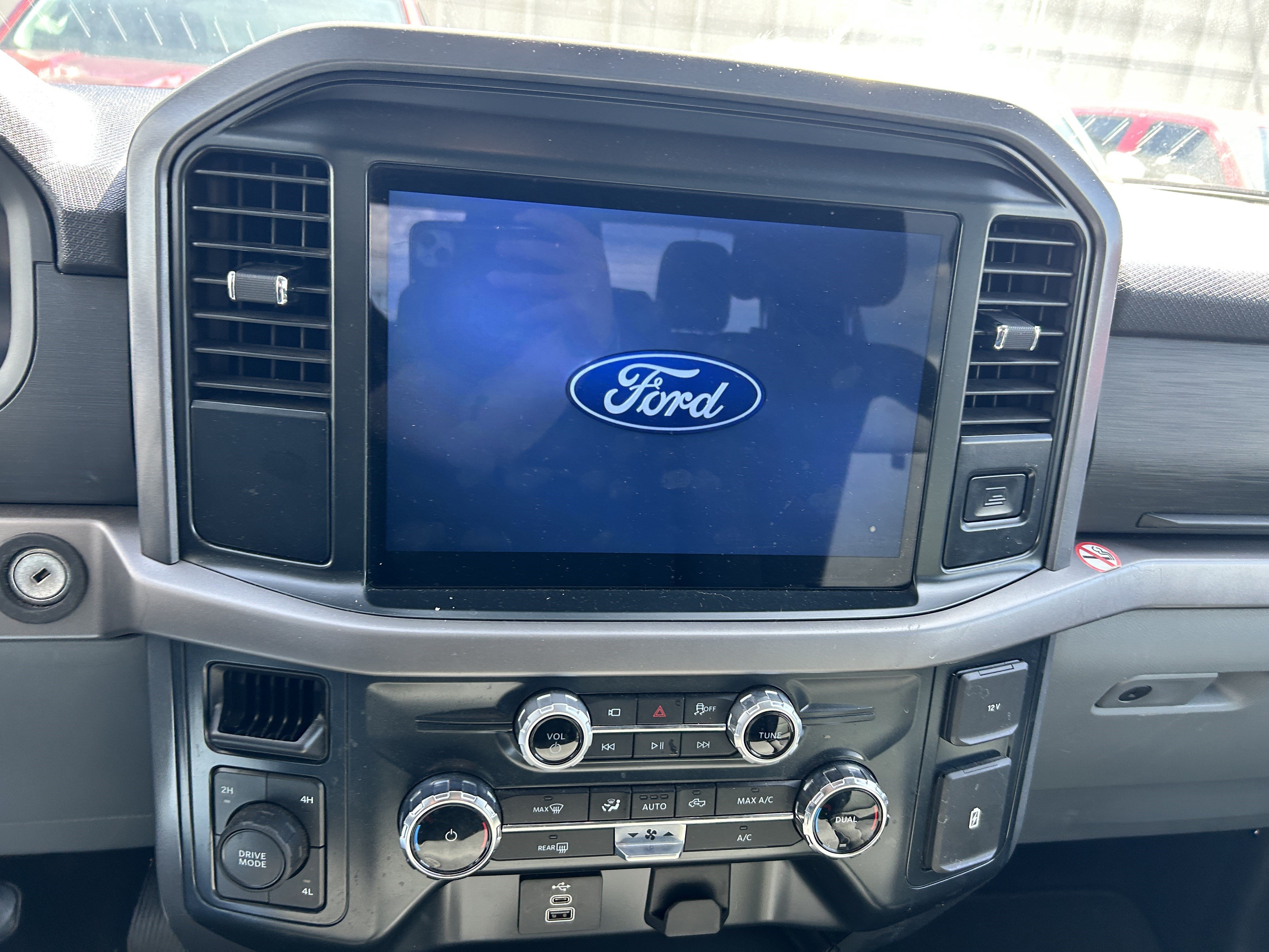 Certified 2025 Ford F150 XLT w/ Equipment Group 301A Standard AWD/4WD image 15