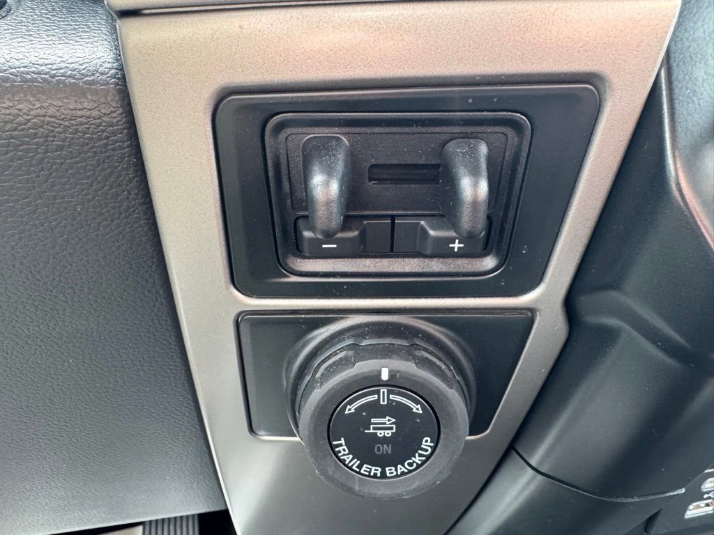 Certified 2022 Ford F350 Lariat w/ Lariat Ultimate Package AWD/4WD image 25