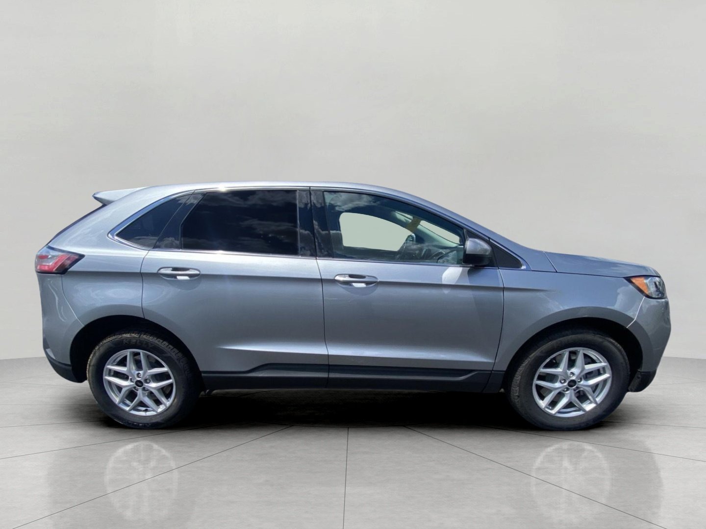 Certified 2024 Ford Edge SEL w/ Convenience Package AWD/4WD image 8