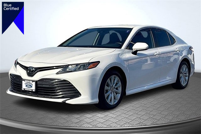 Used 2019 Toyota Camry LE image 1