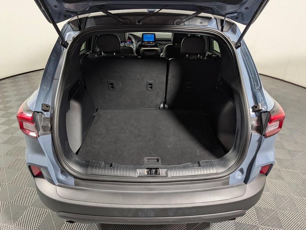 Certified 2025 Ford Escape ST-Line FWD image 6