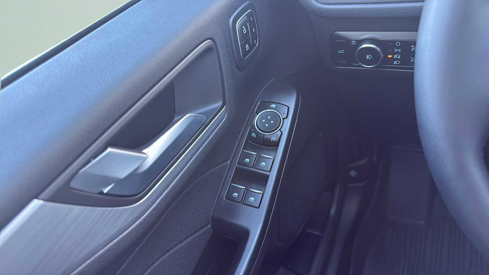 Certified 2023 Ford Escape Platinum image 11