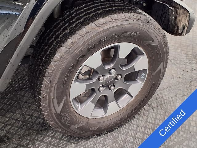 Used 2022 Jeep Wrangler Unlimited Sahara AWD/4WD image 9