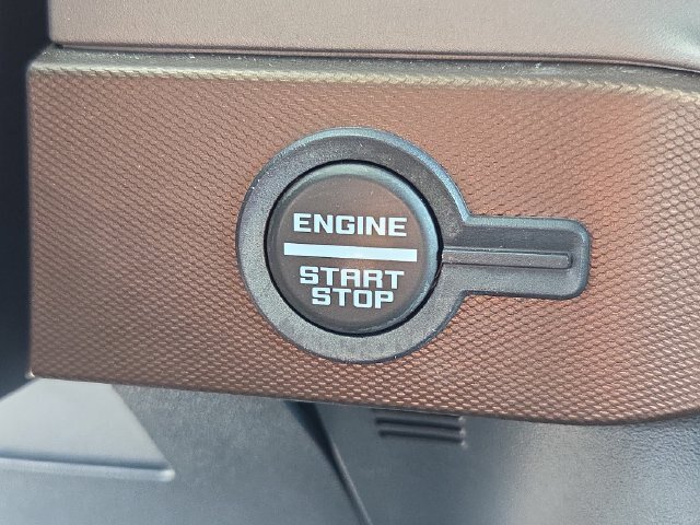 Certified 2022 Ford Bronco Outer Banks w/ Sasquatch Package AWD/4WD image 19