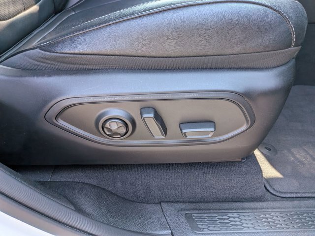 Used 2023 Jeep Grand Cherokee Limited w/ Luxury Tech Group II AWD/4WD image 37