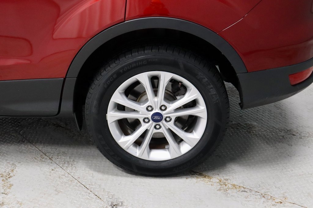 Certified 2018 Ford Escape SE image 18