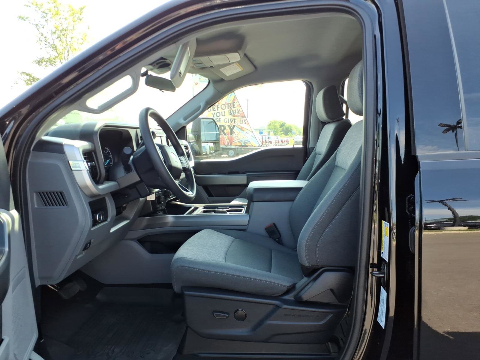 Certified 2026 Ford F250 XLT w/ FX4 Off-Road Package AWD/4WD image 12