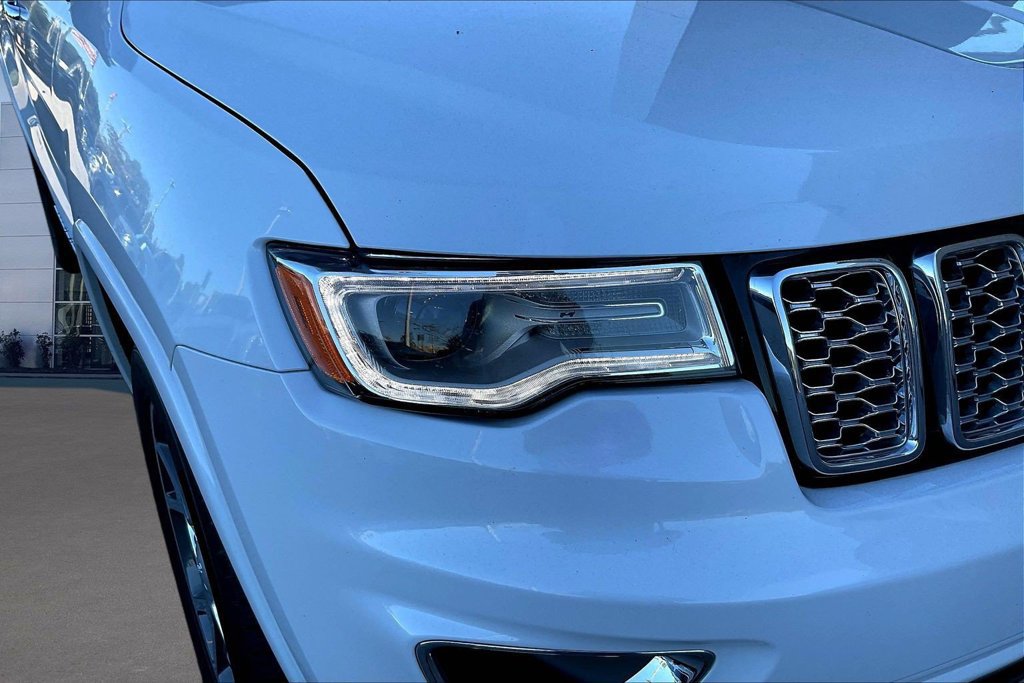 Used 2019 Jeep Grand Cherokee Overland RWD image 32