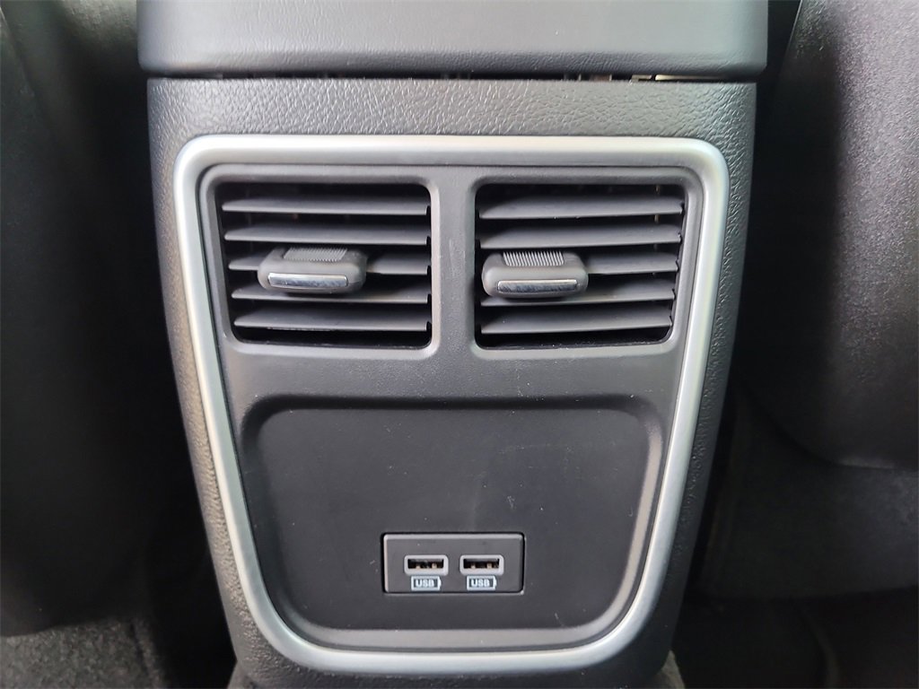Used 2023 Chrysler 300 Touring L image 13