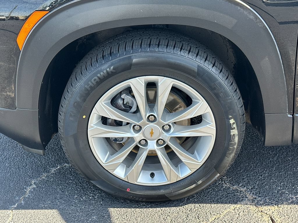 Used 2023 Chevrolet TrailBlazer LS FWD image 11