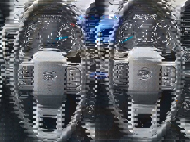 Certified 2022 Ford F150 XLT w/ Equipment Group 302A High image 32