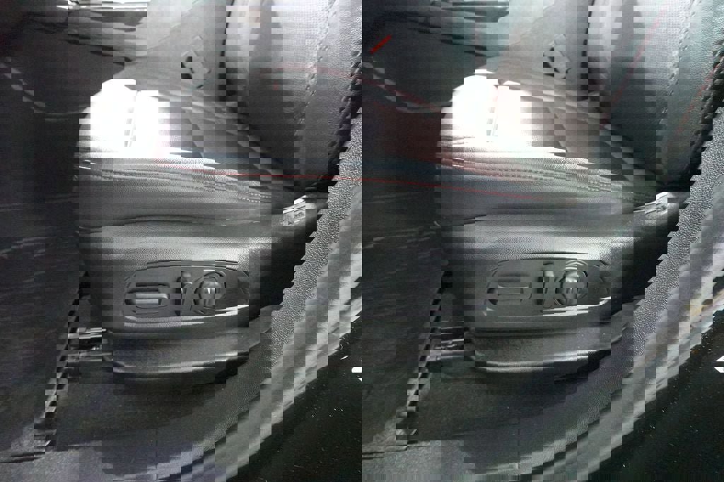 Used 2019 Chevrolet Blazer RS image 11