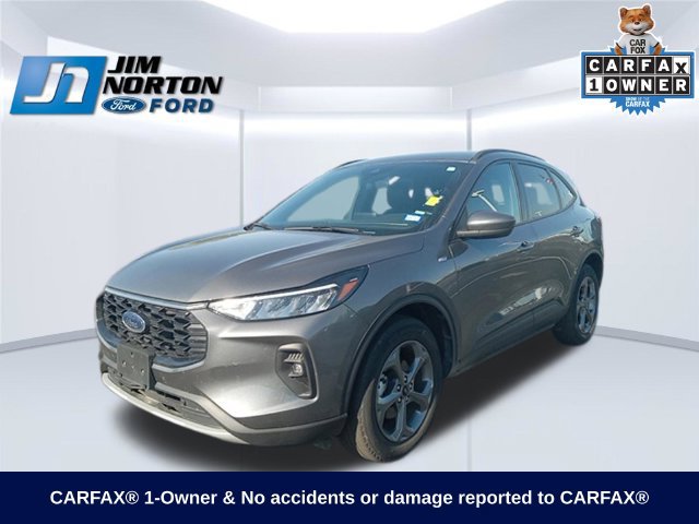 Certified 2025 Ford Escape ST-Line Select AWD/4WD image 4