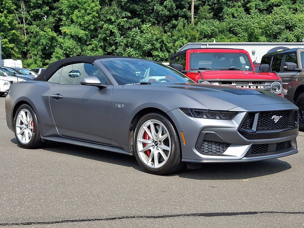 Certified 2025 Ford Mustang GT Premium RWD image 31