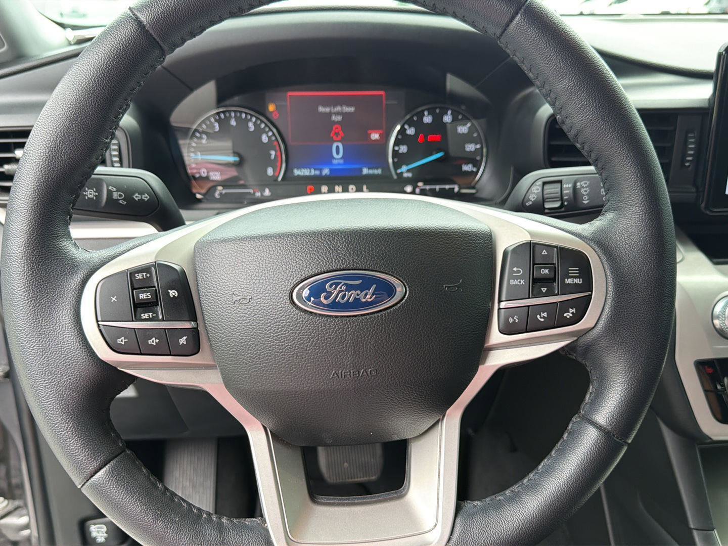 Certified 2023 Ford Explorer XLT RWD image 21