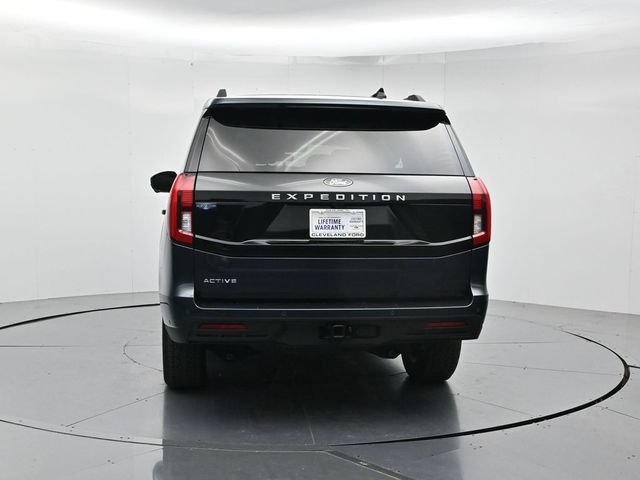 Certified 2025 Ford Expedition Active AWD/4WD image 8