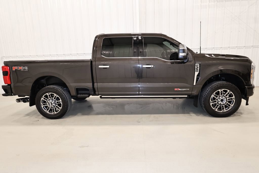 Certified 2025 Ford F350 Platinum w/ Platinum Plus Package image 9