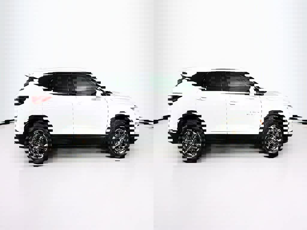 Used 2023 Chevrolet Blazer LT image 6