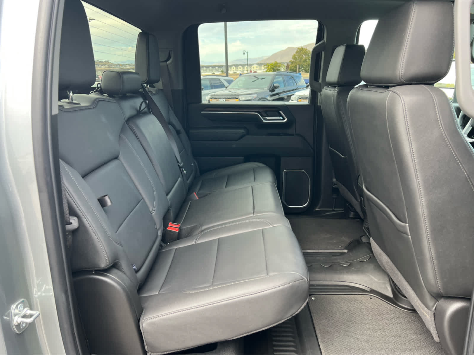 Used 2025 GMC Sierra 3500 SLT AWD/4WD image 19