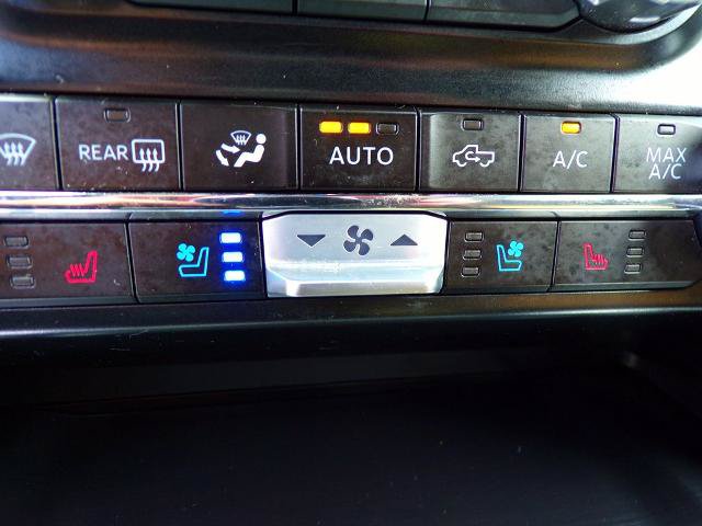 Certified 2023 Ford F150 Lariat w/ Equipment Group 502A High AWD/4WD image 17
