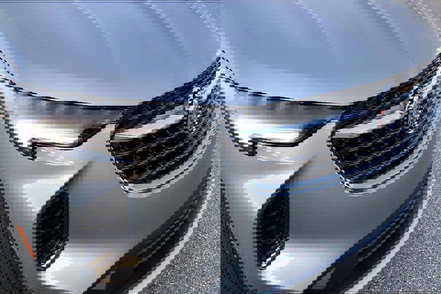 Used 2023 Buick Envision Essence w/ Technology Package I image 29