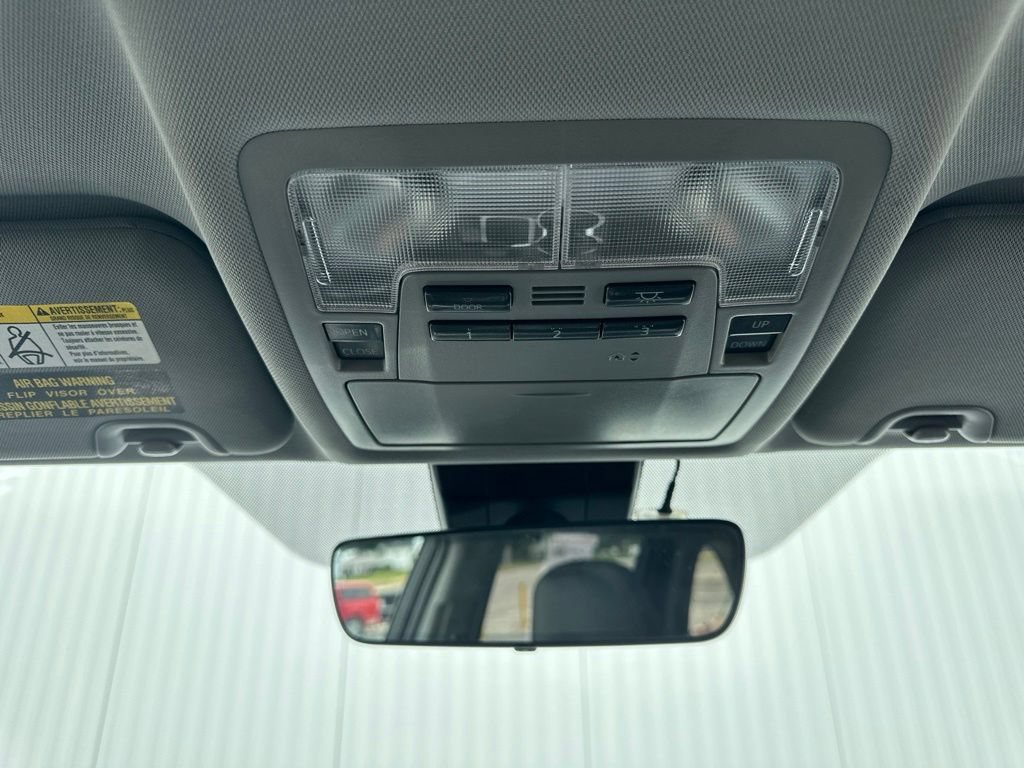Used 2019 Toyota Highlander Limited AWD/4WD image 37