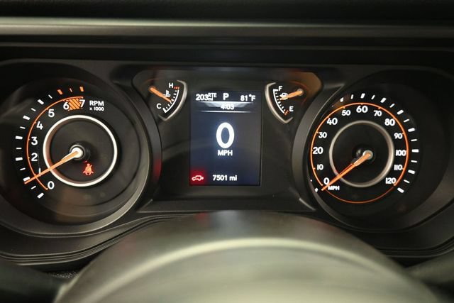 Used 2025 Jeep Wrangler Sport AWD/4WD image 23