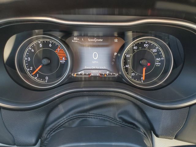 Used 2019 Jeep Cherokee Overland w/ Technology Group image 24