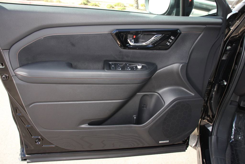 Used 2026 Subaru Forester Touring image 22