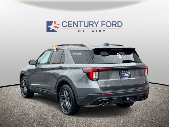 Certified 2025 Ford Explorer ST AWD/4WD image 4