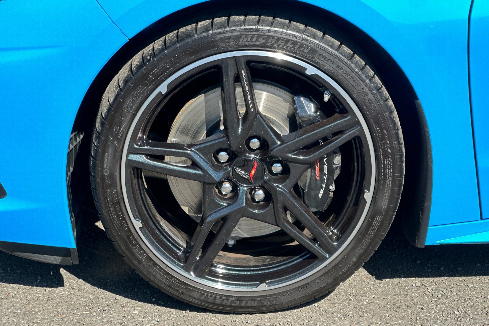 Used 2024 Chevrolet Corvette Stingray Preferred Cpe w/ Z51 Performance Package RWD image 43