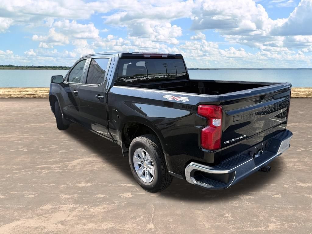 Used 2026 Chevrolet Silverado 1500 LT AWD/4WD image 4