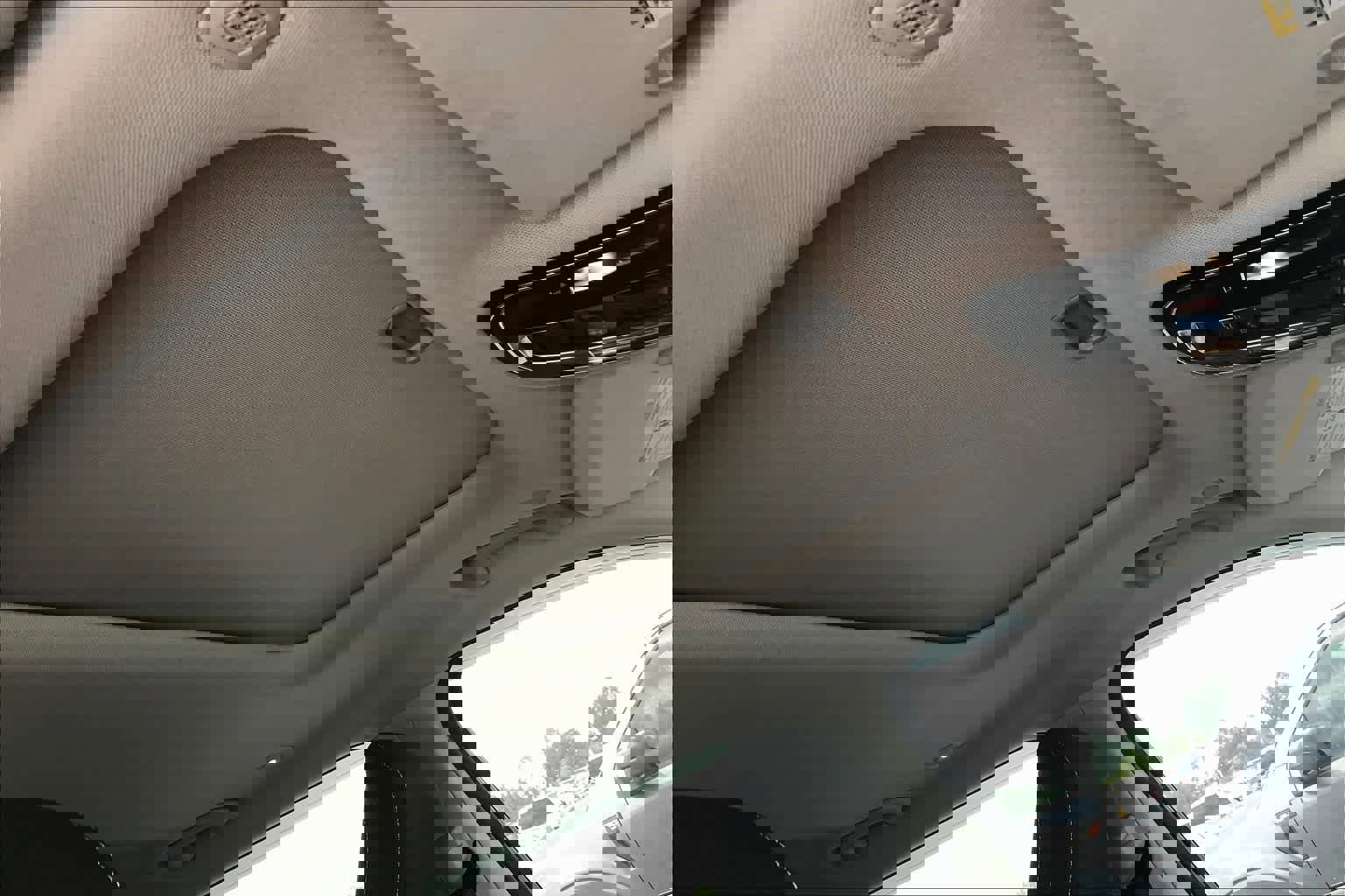 Used 2021 Jeep Grand Cherokee L Laredo w/ Luxury Tech Group I image 13