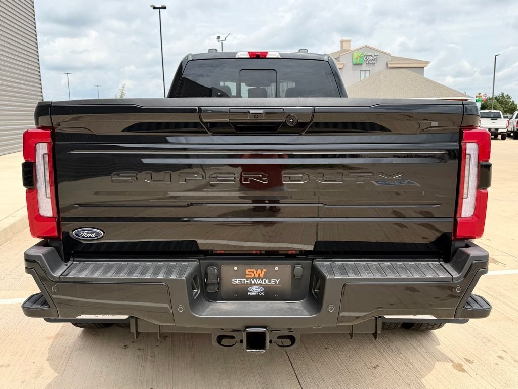 Certified 2026 Ford F450 Platinum w/ FX4 Off-Road Package AWD/4WD image 5